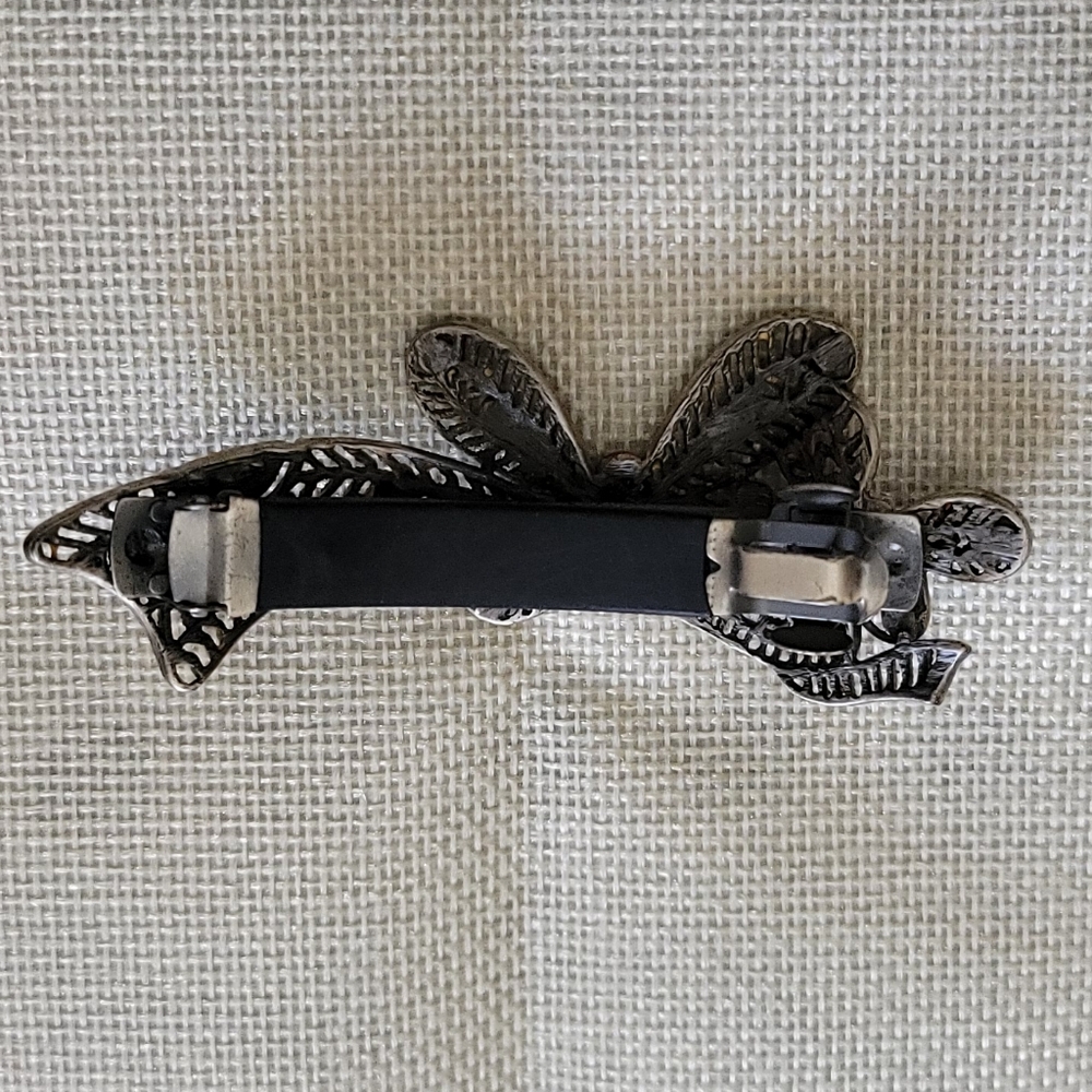 EUC Butterfly Rhinestone Hair Barrette - Picture 3 of 4